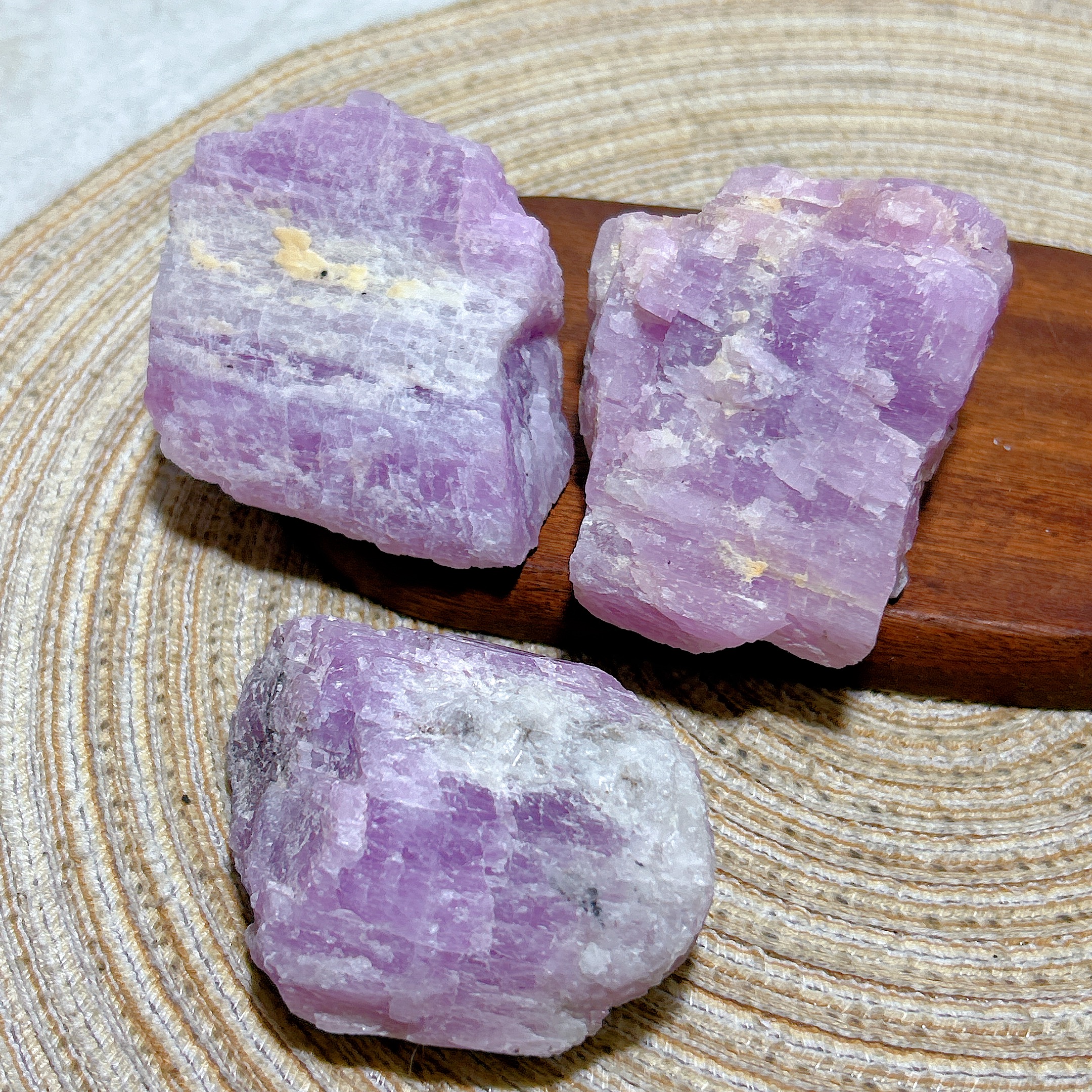 Healing Natural Crystal Kunzit - Lighting Effect Home Decor avis et prix